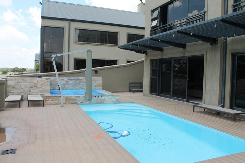 5 Bedroom Property for Sale in Heron Banks Golf Estate Free State